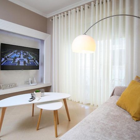 Tafa Deluxe Apartment فلورا المظهر الخارجي الصورة
