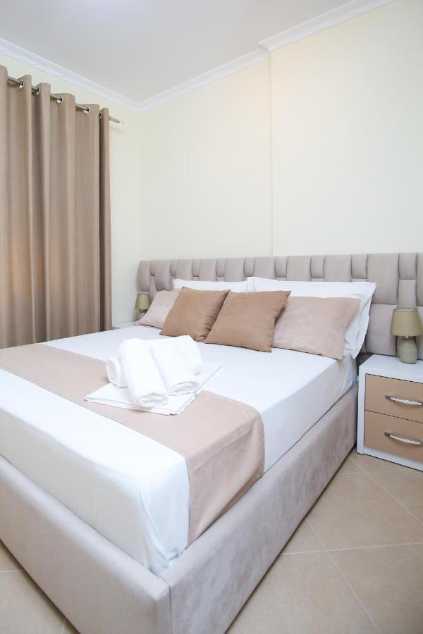 Tafa Deluxe Apartment فلورا المظهر الخارجي الصورة