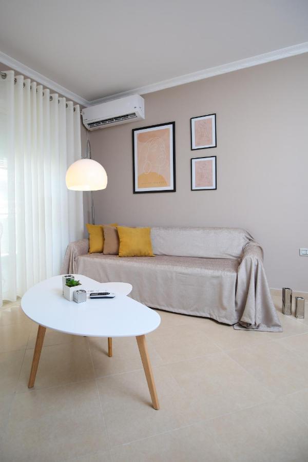 Tafa Deluxe Apartment فلورا المظهر الخارجي الصورة