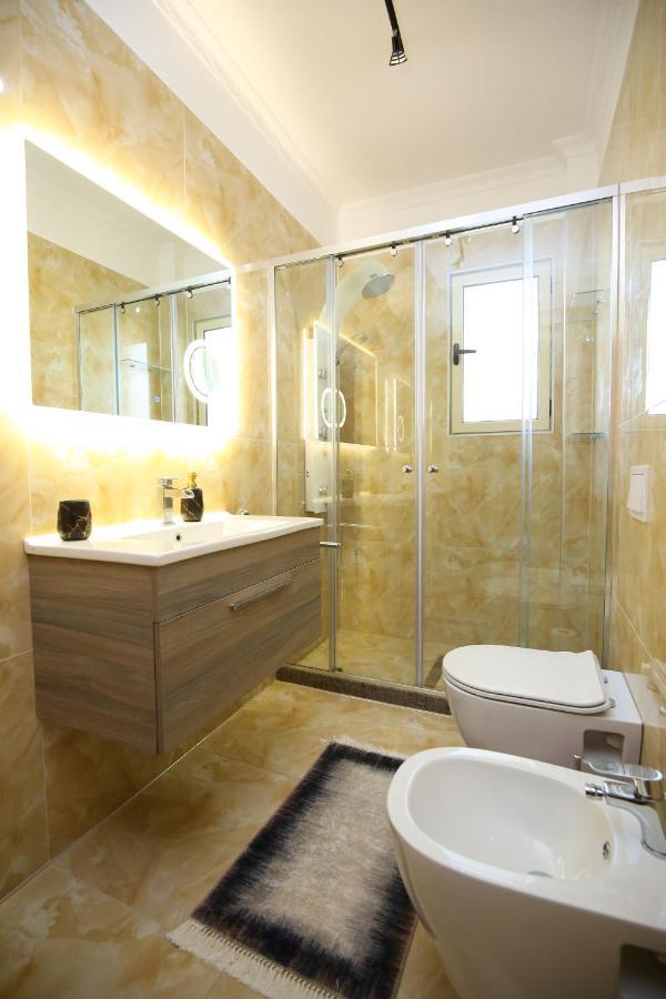 Tafa Deluxe Apartment فلورا المظهر الخارجي الصورة