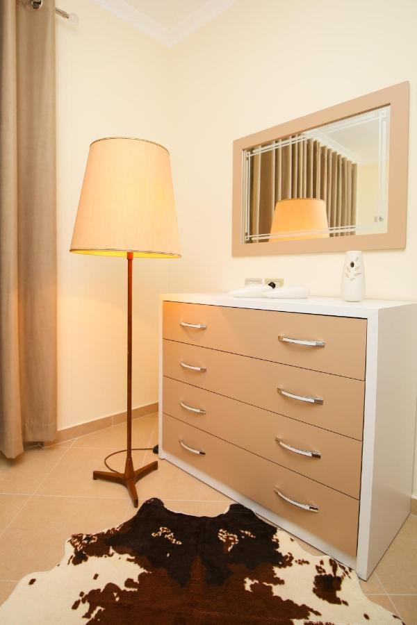 Tafa Deluxe Apartment فلورا المظهر الخارجي الصورة